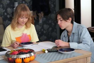 Barwy szczęścia odc. 3228. Emilka (Jessica Frankiewicz), Emil (Artem Malaszczuk)