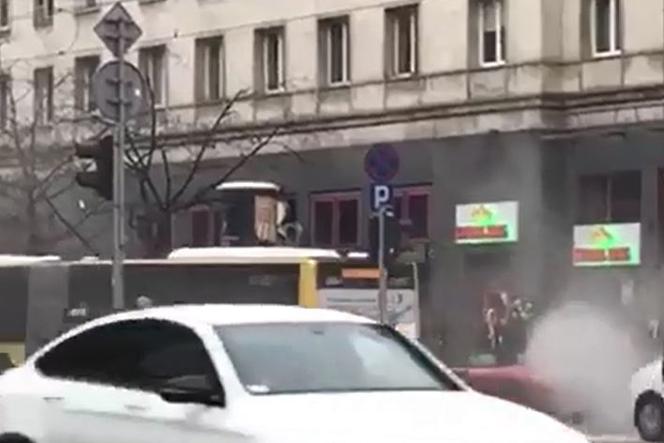 Pożar auta w Śródmieściu 