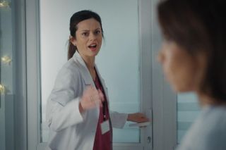 M jak miłość, odcinek 1853. Kasia (Paulina Lasota), Aneta (Ilona Janyst)