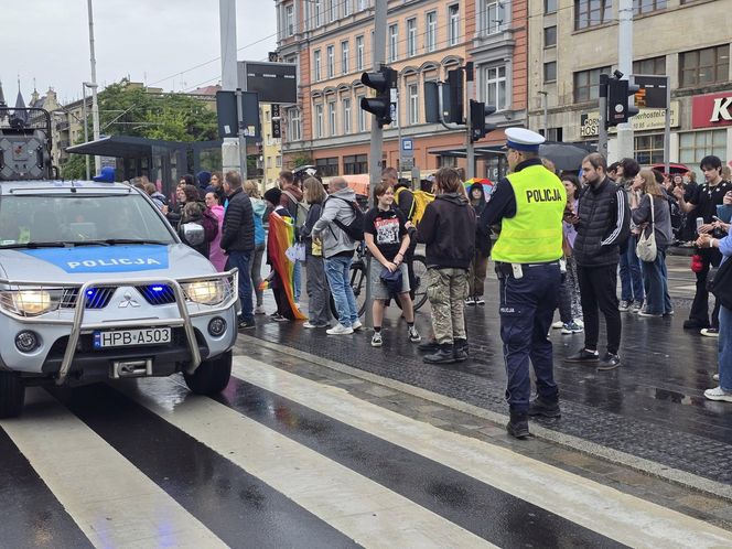 Wrocławski Marsz Równości 2025 za nami. Na trasie pojawili się przeciwnicy 