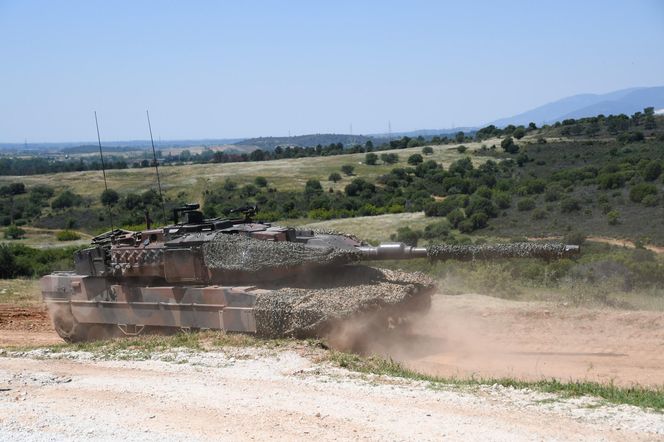 Ponad 400 nowych wozów bojowych i modernizacja czołgów. Niemcy kuszą Grecję