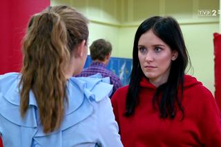Barwy szczęścia, odc. 2056. Magda (Natalia Sierzputowska), Oliwka (Wiktoria Gąsiewska)