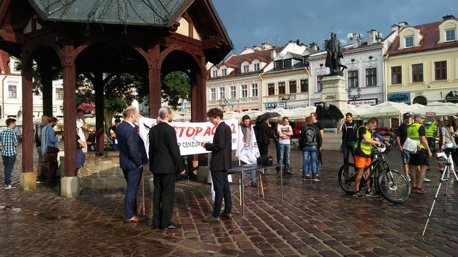 Protest przeciwko ACTA w Rzeszowie