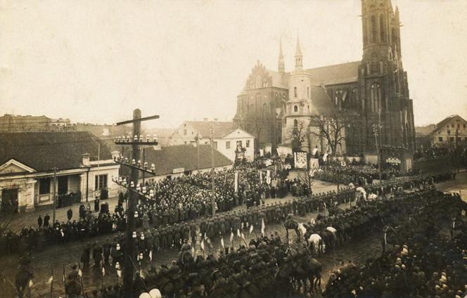 Rynek Kościuszki w Białymstoku. Tak zmieniał się centralny plac miasta od XIX wieku