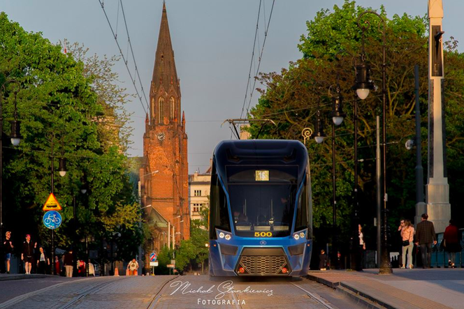 Moderus Gamma na Moście Teatralnym