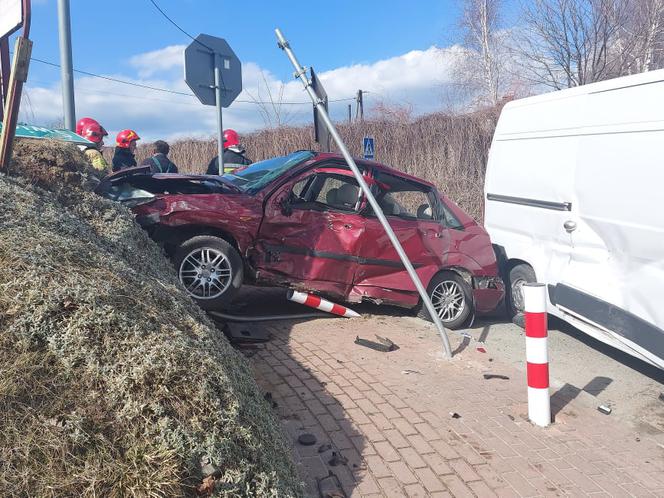 Wypadek na feralnym skrzyżowaniu w Ambrożowie