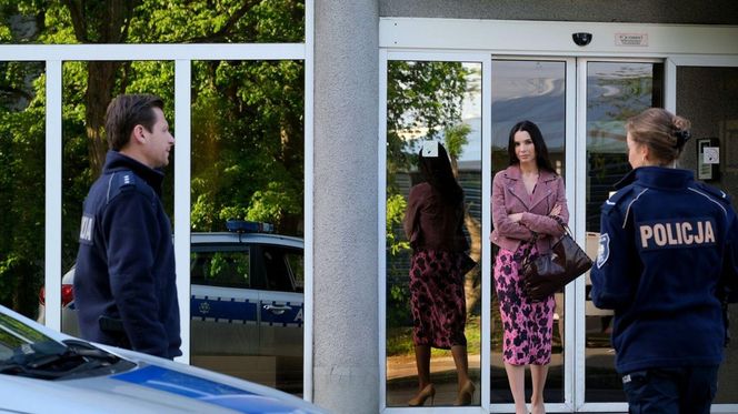 M jak miłość odc. 1876. Natalka (Dominika Suchecka), Adam Karski (Patryk Szwichtenberg), Paula (Marcelina Kieres)