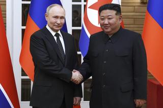 Kim Dzong Un przyjmuje potrzebującego cara Rosji. Wizyta Putina w Korei Północnej