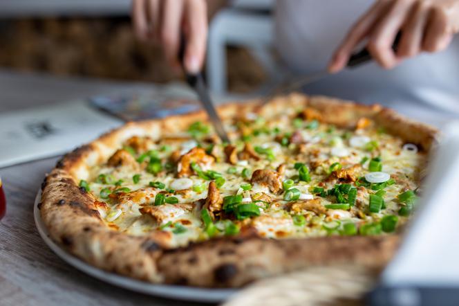 W Rzeszowie zjesz prawdziwą włoską pizzę! Ogromny wybór i  niecodzienne połączenia  