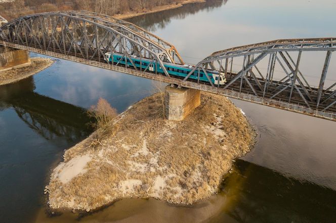 Duży ruch na kolei w Kujawsko-Pomorskiem. Te wakacyjne połączenia z Bydgoszczy będą uruchomione latem 2025 