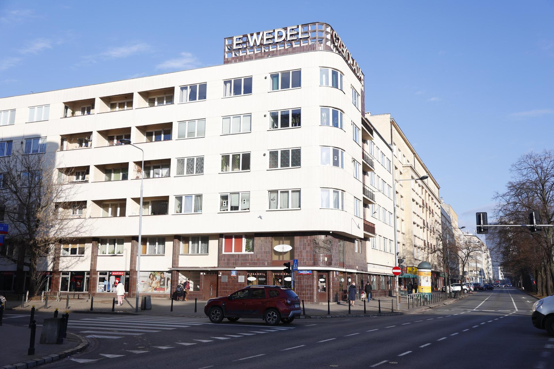 Warszawskie neony z PRL-u - zobacz zdjęcia iluminacji i sprawdź, gdzie je znaleźć