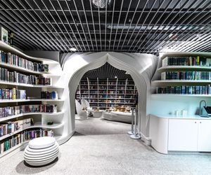 Metroteka – biblioteka na stacji metra M2 Kondratowicza w Warszawie