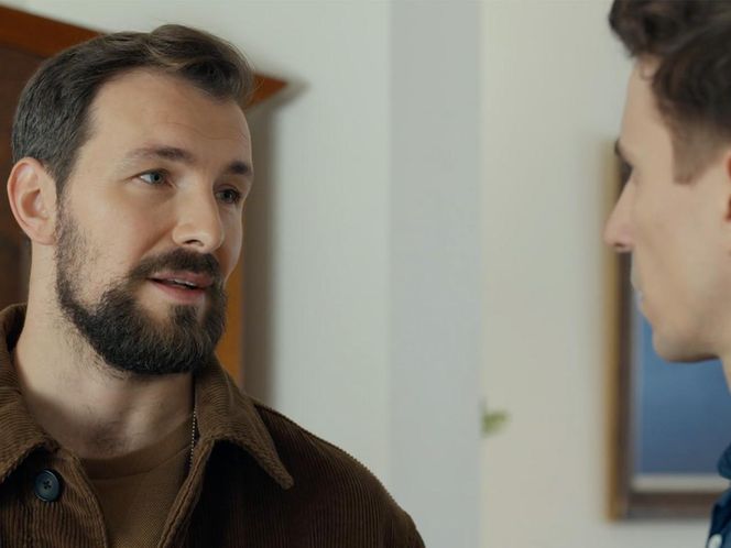 Barwy szczęścia, odcinek 3179: Tomasz (Jakub Sokołowski), Kodur (Oskar Stoczyński)