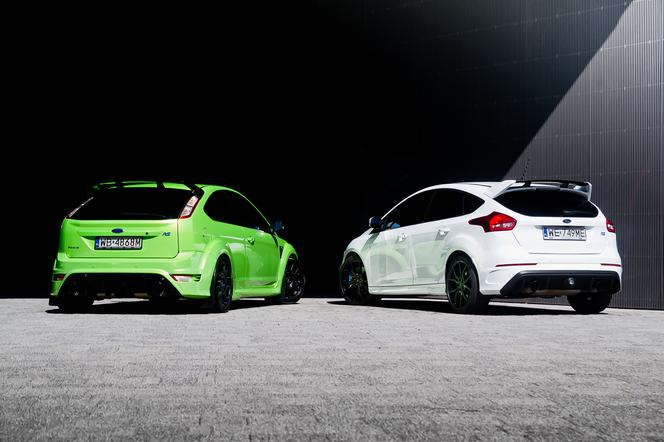 Ford Focus RS 2.3 EcoBoost i Ford Focus RS 2.5 Duratec