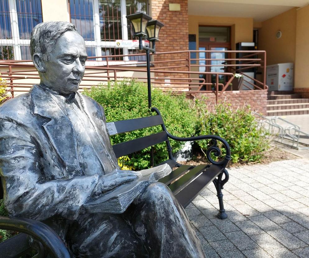 Znany aktor gościem biblioteki w Ostrzeszowie