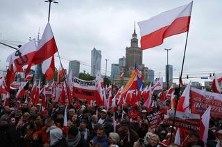 Sobota w Warszawie pod znakiem demonstracji. Tak wyglądał protest przeciw imigracji