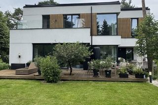 M jak miłość. Nowy dom Wernera (Jacek Kopczyński) i Sylwii (Hanna Turnau)