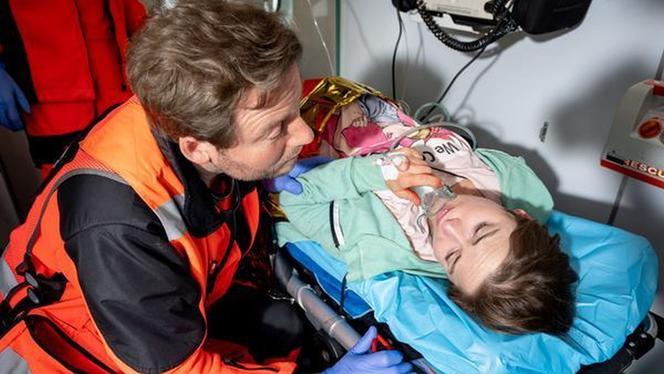 Na sygnale odc. 275. Lidka Chowaniec (Anna Haba), Stanisław Potocki (Marcin Grzymowicz)