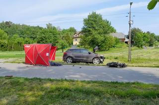 Krzczonów. Tragiczna śmierć 84-latka i 81-latki. Jechali skuterem