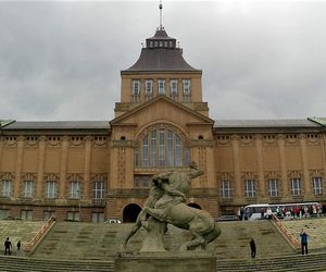 Czy Teatr Współczesny zostanie na Wałach Chrobrego? Marszałek nie wyklucza