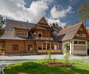 To jedna z najciekawszych atrakcji na Podhalu według AI. Zachwyca niezwykłą architekturą [GALERIA]