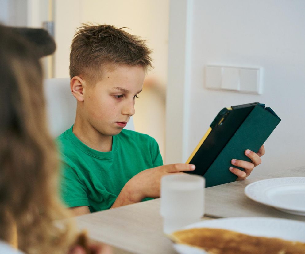 Twoje dziecko cię nie słucha? W ten sposób sami to potęgujemy