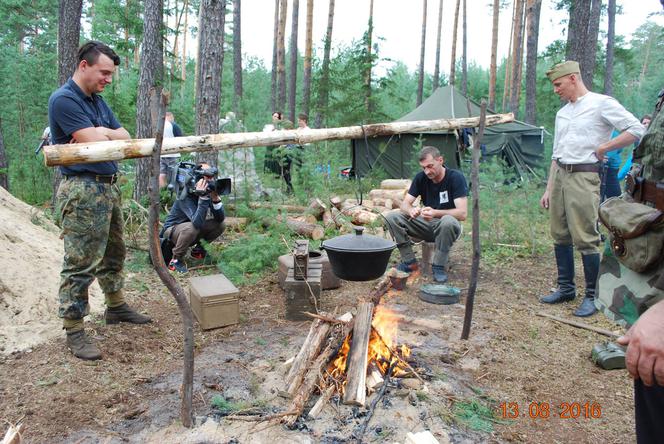 Pasjonaci historii rekonstruują schron z II wojny światowej