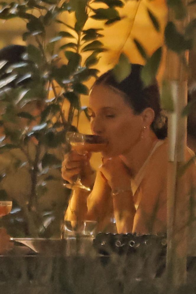 Marina Łuczenko-Szczęsna i Natalia Szroeder imprezują