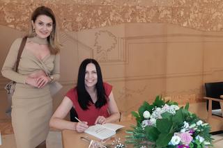 Tłumy czytelników na spotkaniu autorskim Katarzyny Łuczyńskiej! „Grzeszna i święta” ma szansę stać się bestsellerem!