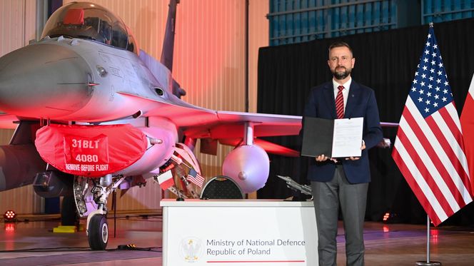 Umowa na modernizację F-16 podpisana