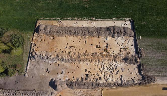 To tam składano spalone ciała i szczątki zmarłych. Archeologiczna sensacja podczas budowy autostrady A2 na Mazowszu