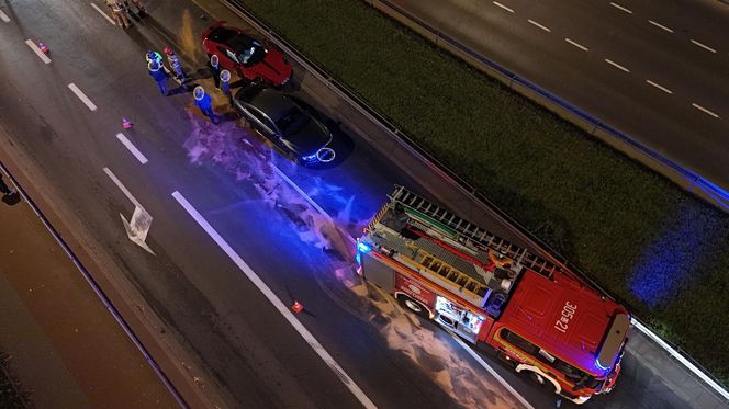 Koszmar na Wale Miedzeszyńskim! Rozbite Porsche za 700 tysięcy złotych!