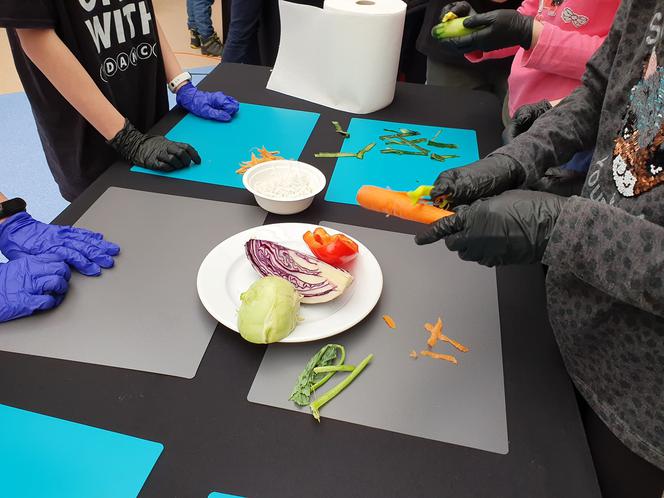 Wrocławscy uczniowie nauczą sie zdrowiej odżywiać. Rusza Szkolna Akademia Kulinarna
