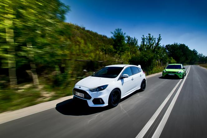 Ford Focus RS 2.3 EcoBoost i Ford Focus RS 2.5 Duratec