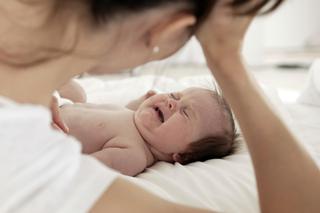 Wczesne macierzyństwo i przedwczesny poród - trudna sytuacja młodej mamy i wcześniaka. Prawdziwa historia
