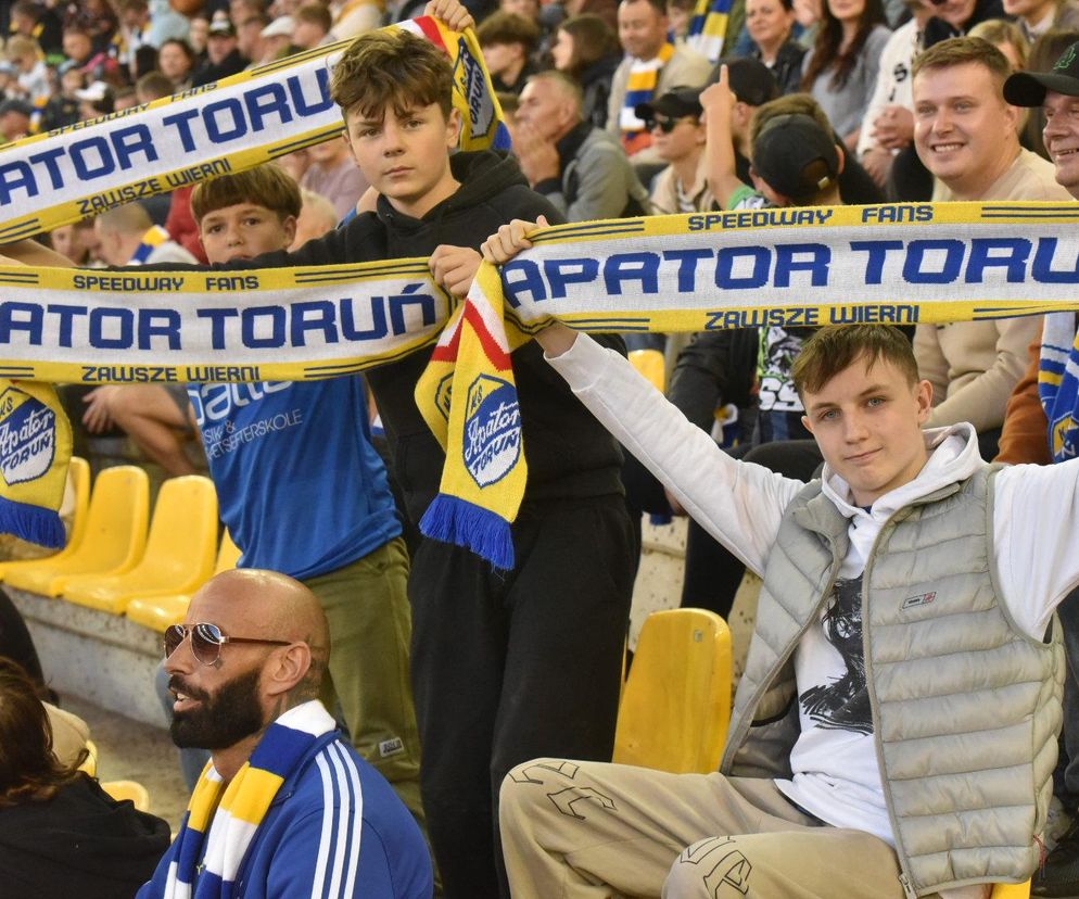 PRES Grupa Deweloperska Toruń - Betard Sparta Wrocław. Zdjęcia kibiców i zawodników z półfinału PGE Ekstraligi na Motoarenie