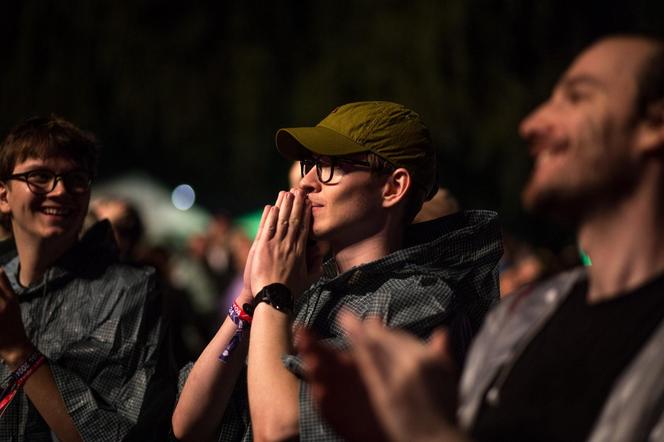 Tłumy na piątkowych koncertach podczas OFF Festivalu