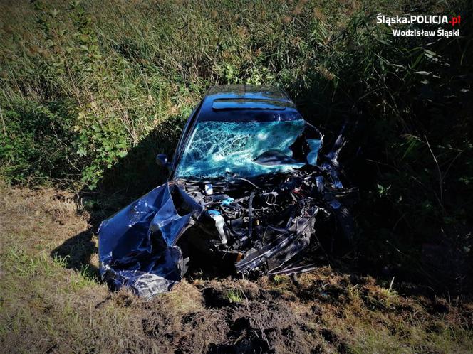 Połomia: Makabryczny wypadek na drodze! Ciężarówka ZMIAŻDŻYŁA auto. Kierowca nie żyje