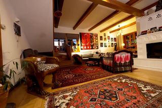 Kamil Sipowicz pokazał dom na Roztoczu, w którym mieszkała Kora