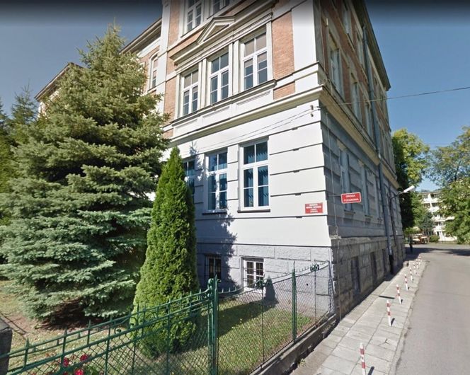 6. Dwujęzyczne Liceum Uniwersyteckie im. Stanisława Barańczaka