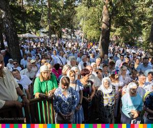 Grabarka 2023. Prawosławne święto Przemienienia Pańskiego na Świętej Górze. Tłumy wiernych [ZDJĘCIA]