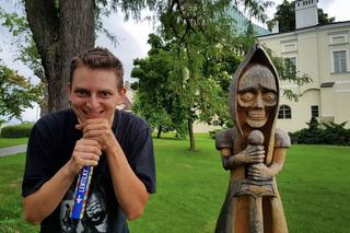 Makabryczne nagranie, jak Ravgor spada z 12. piętra, trafiło do sieci. 35-letni Rafał Górecki walczył depresją