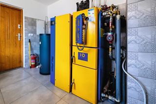 Ile kosztuje piec na pellet w 2026? Ceny pieca z montażem