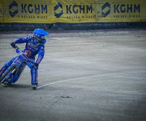 Stal Gorzów - GKM Grudziądz. Kibice przez ponad 5 godzin byli uwięzieni na stadionie, a mecz się nie odbył!