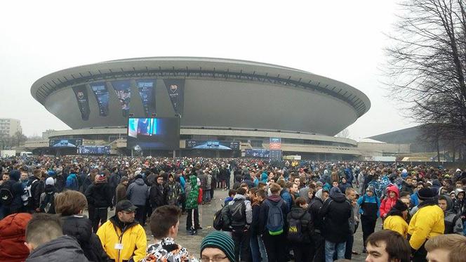 IEM 2016 Katowice: Przed Spodkiem tłumy