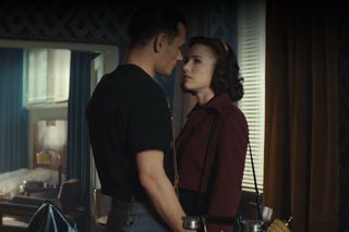 	Zatoka szpiegów 2 odc. 15. Eva (Sonia Mietielica), Franz (Bartosz Gelner)