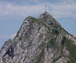 Weszła na Giewont i przeżyła szok. To co tam się działo przyprawia o dreszcze