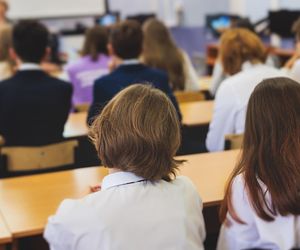 Wakacje będą krótsze. Ostateczna decyzja MEN. To już pewne