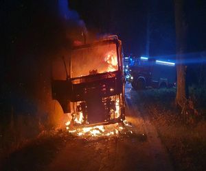 Ciężarówka płonęła jak pochodnia! Droga była zablokowana