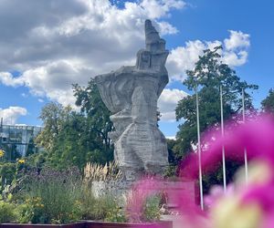 Opolska Nike - Pomnik Bojownikom o Polskość Śląska Opolskiego